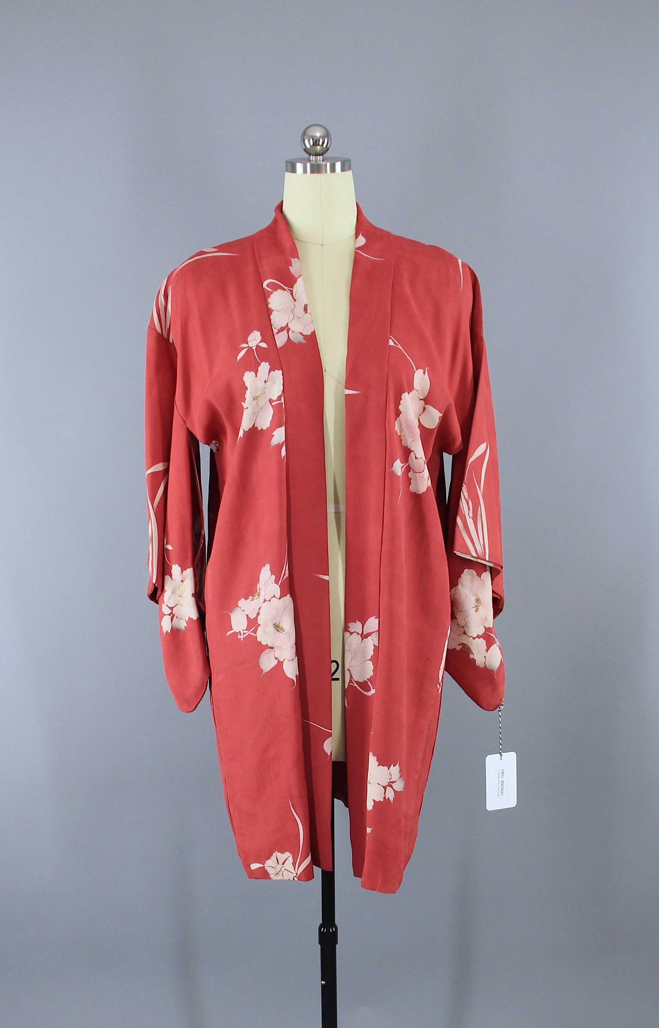 1930s Vintage Silk Haori Kimono Jacket Cardigan / Salmon Pink Floral Print