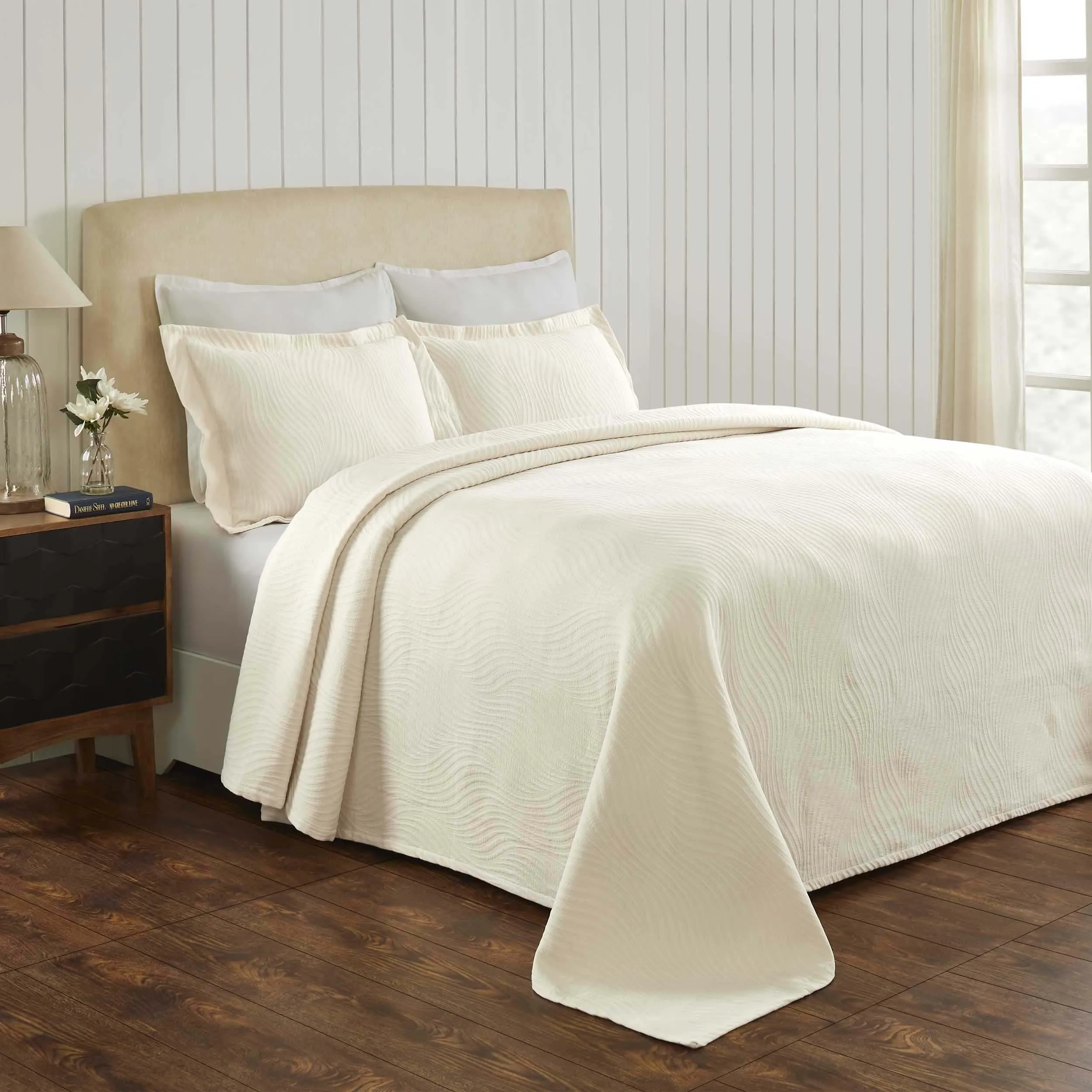 Cascade Cotton Jacquard Matelassé 3-Piece Bedspread Set