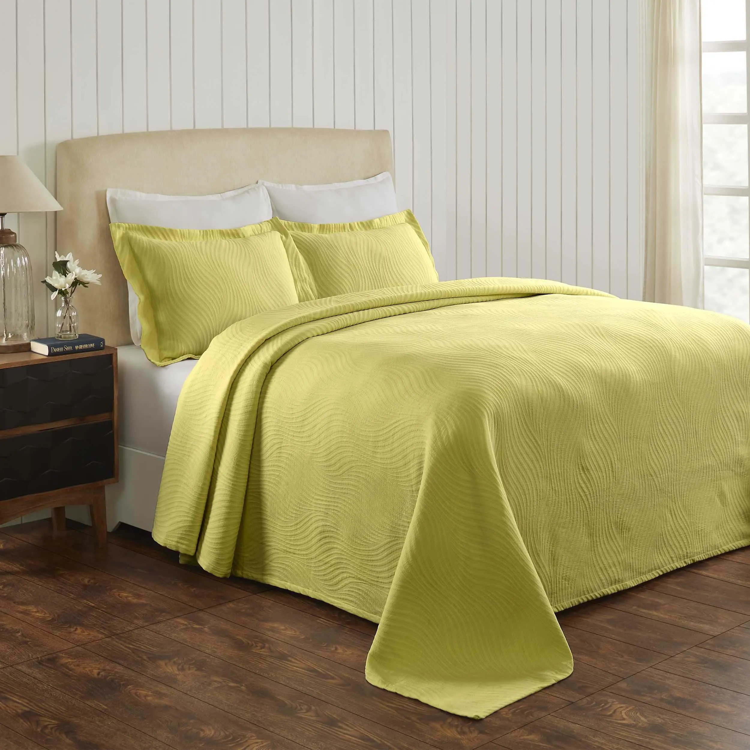 Cascade Cotton Jacquard Matelassé 3-Piece Bedspread Set