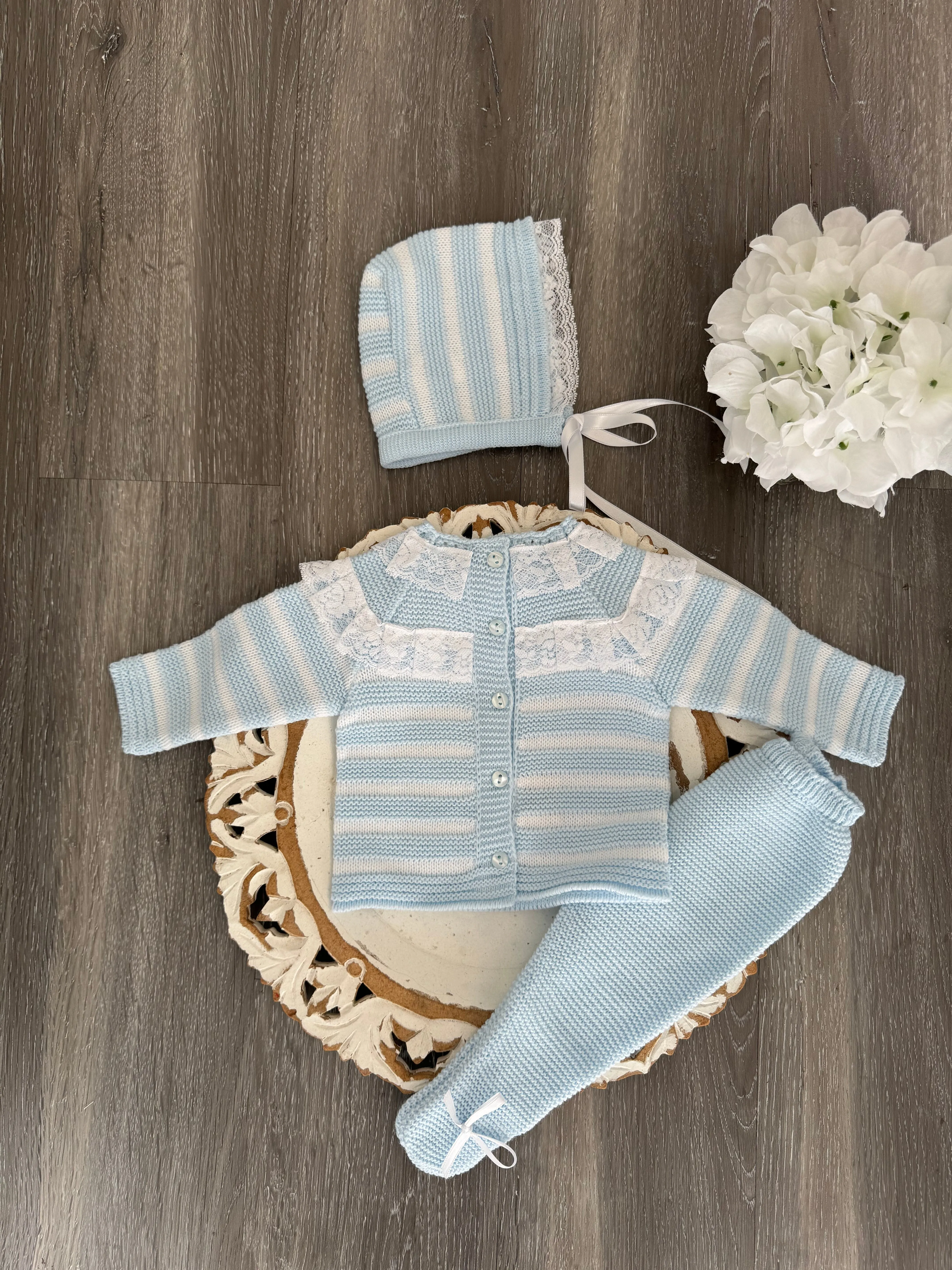 Delicate Lace Collar Striped Knit Set in Sky Blue