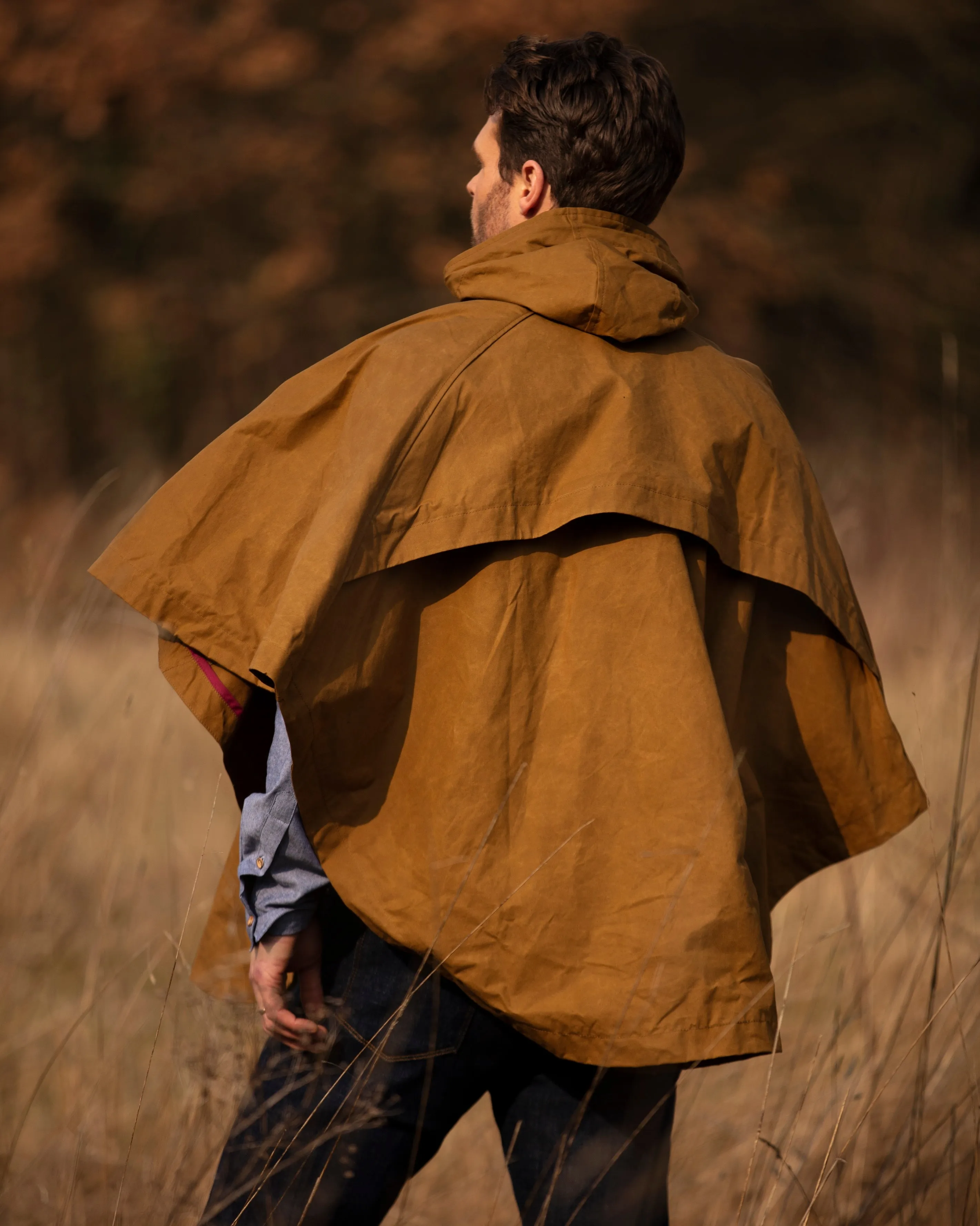 Derby Unisex Wax Cape - Burnt Sand