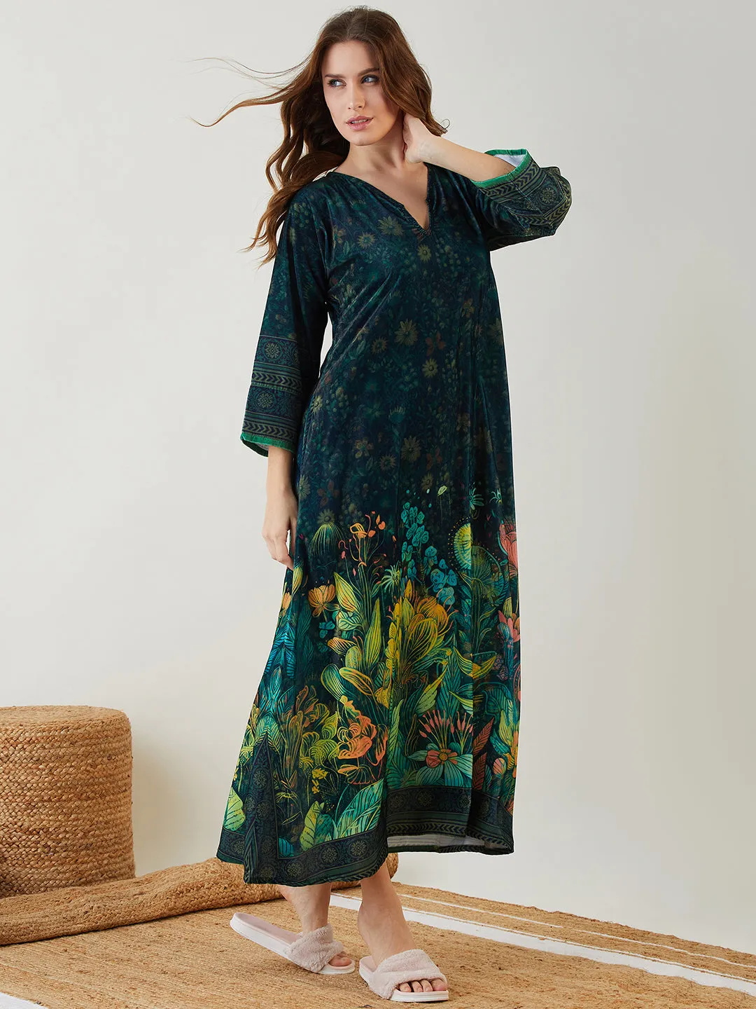 Green Blooming Velvet Loungedress