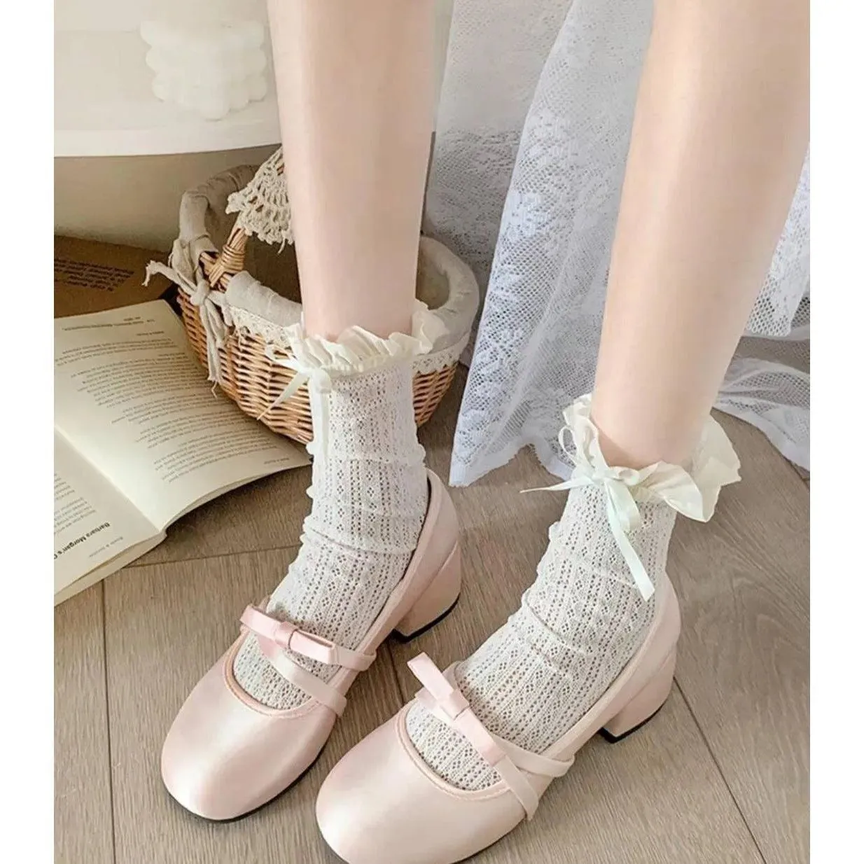 Lace Ankle Socks with Ribbon | Sweet Jirai Kei Outfits