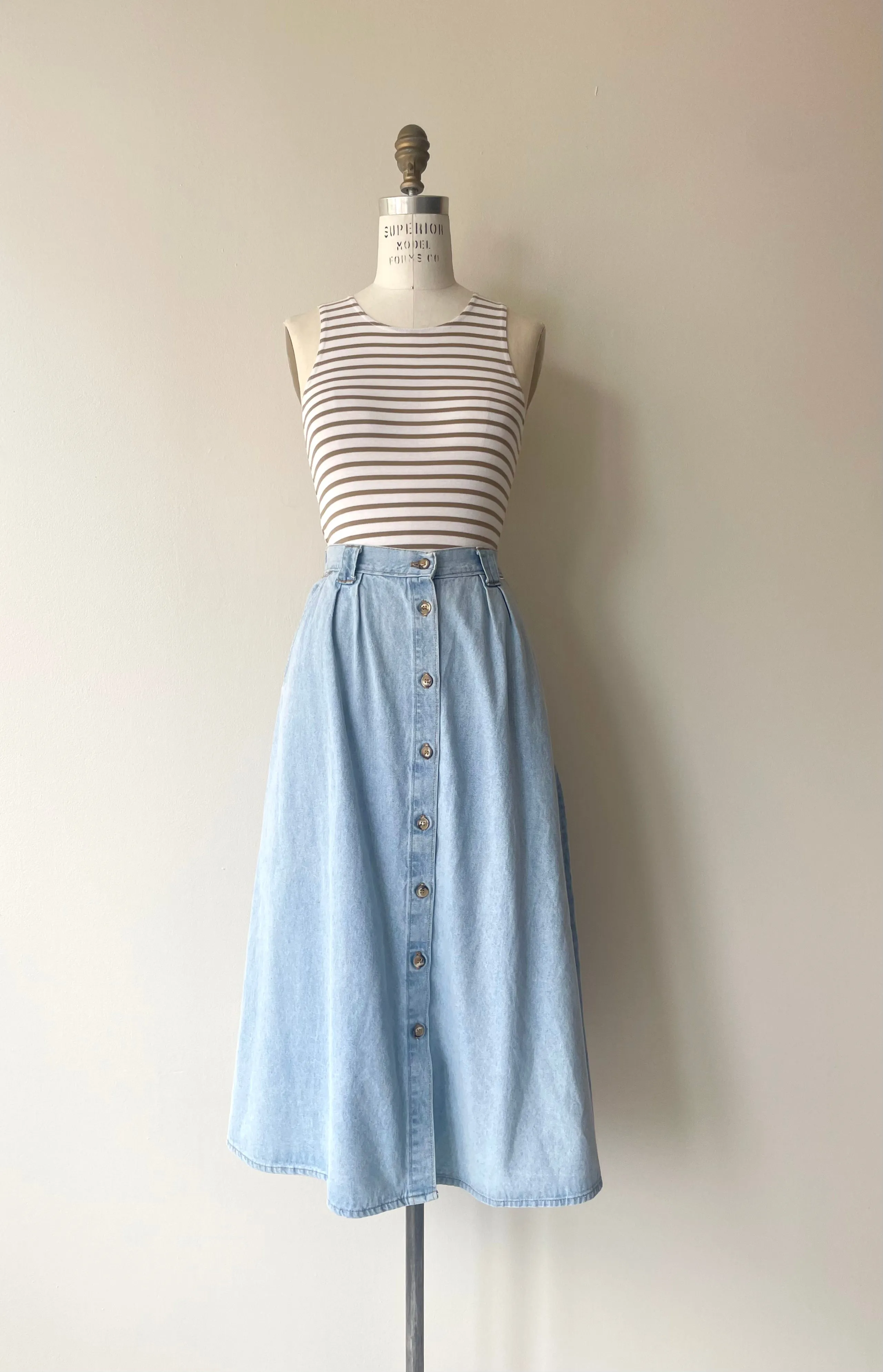 Lightwash Denim Skirt | 1980s