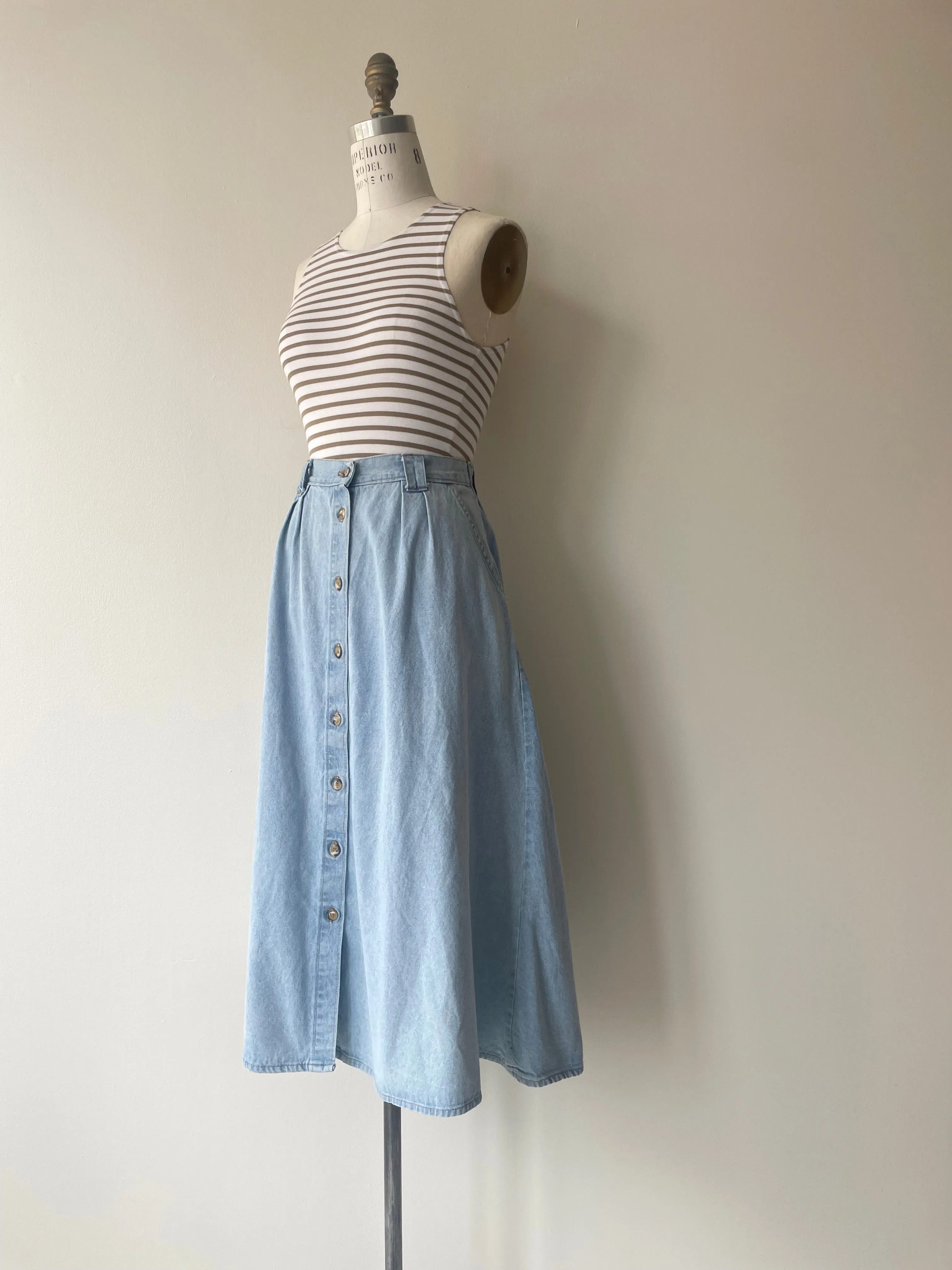 Lightwash Denim Skirt | 1980s