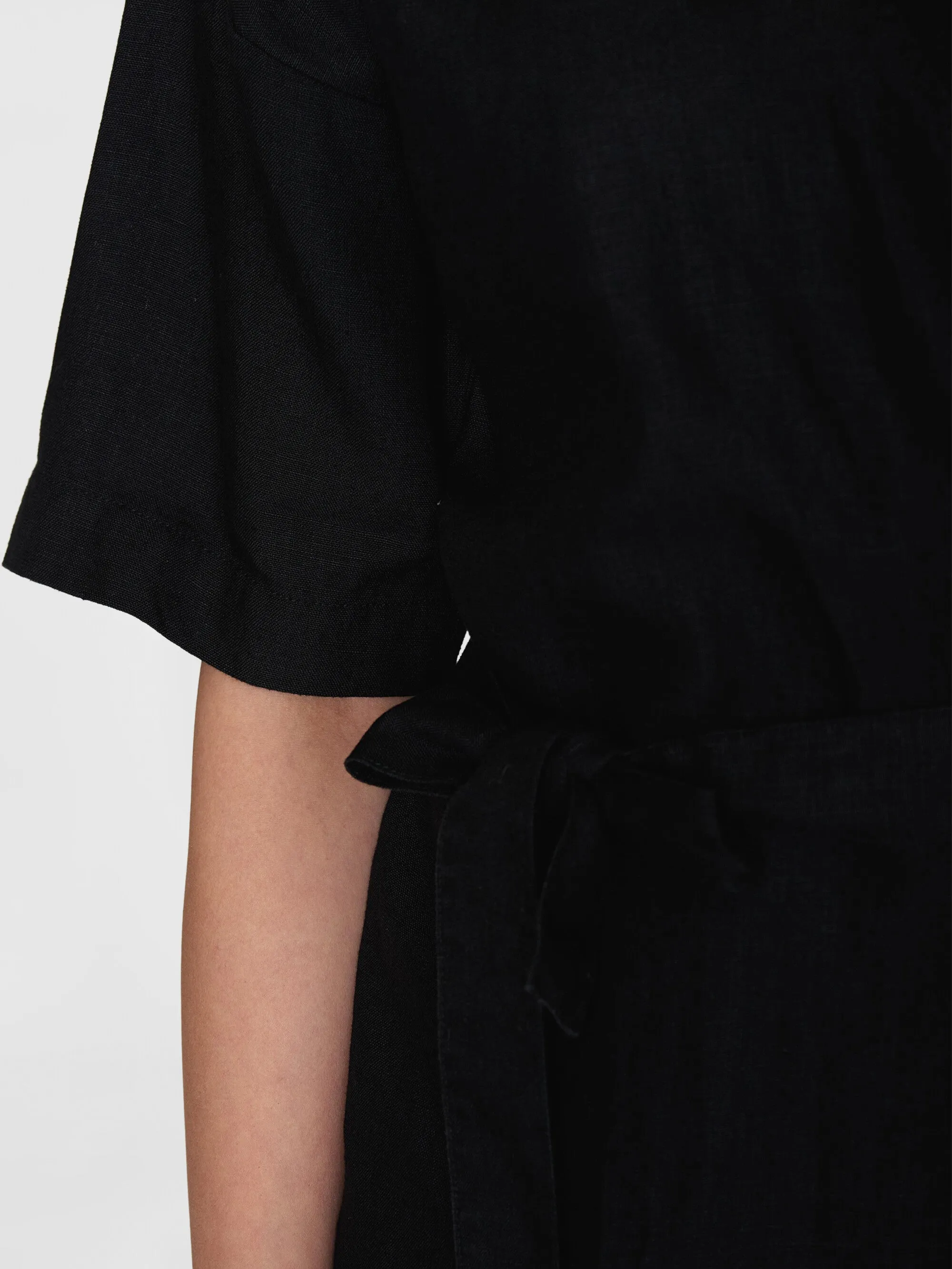 Linen short sleeved wrap dress - GOTS/Vegan - Black Jet