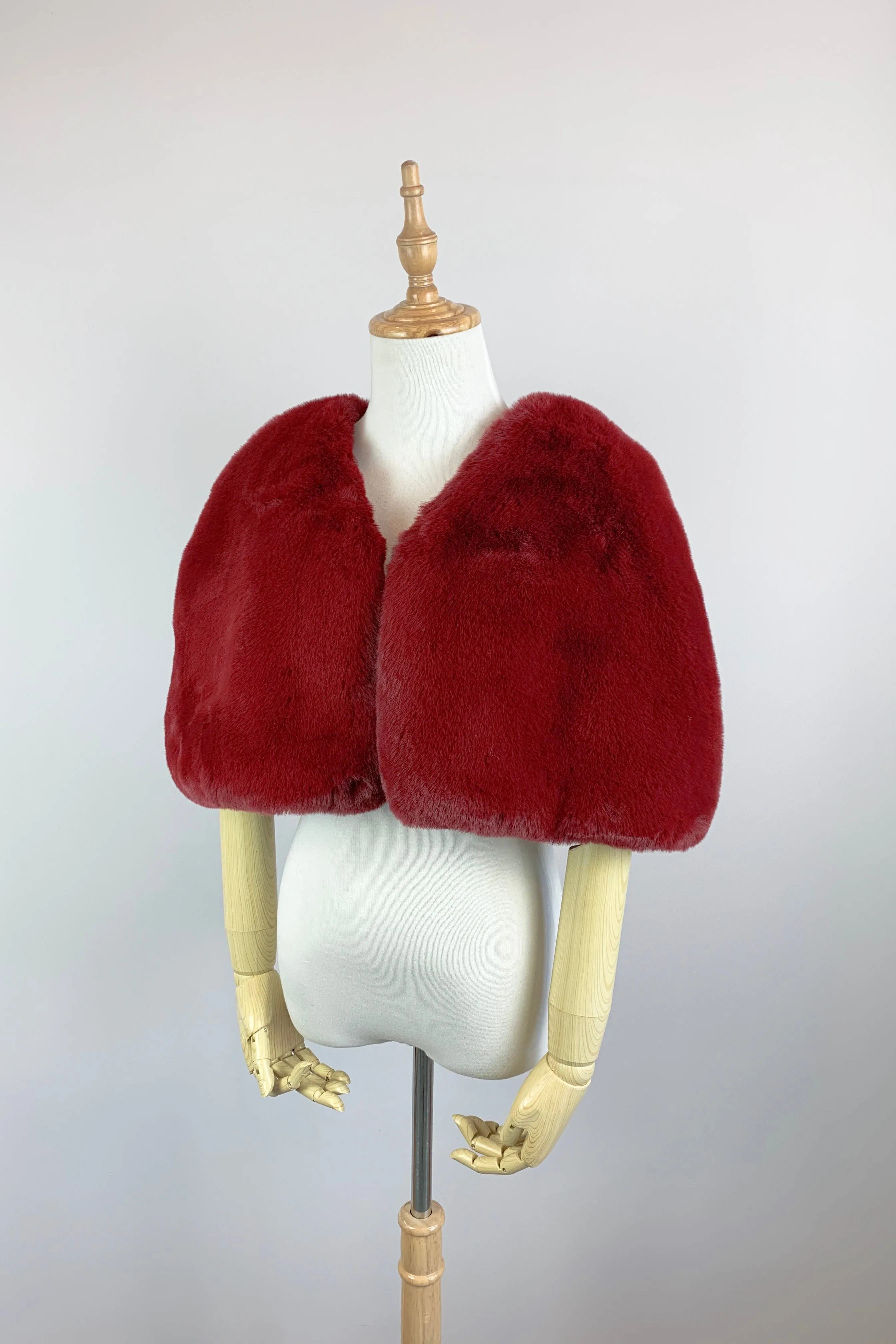 Red Faux Fur Bridal Cape (Georgina Red05)