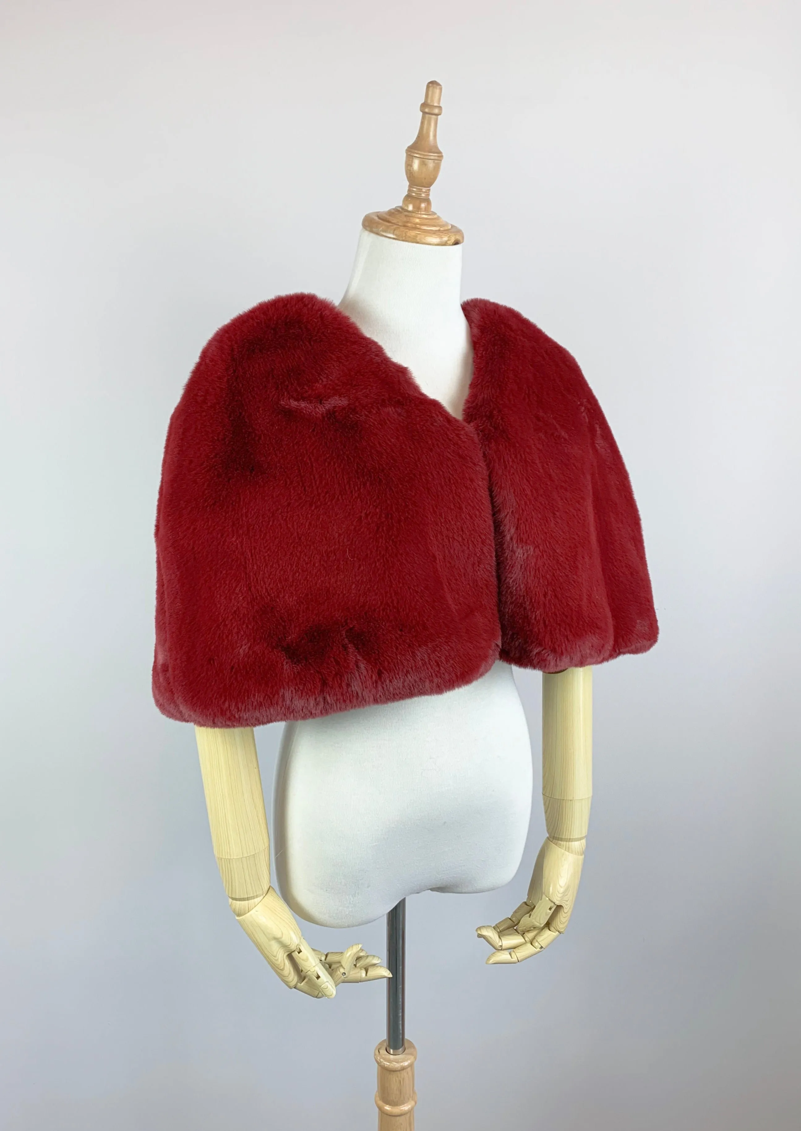 Red Faux Fur Bridal Cape (Georgina Red05)