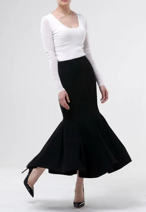 Women Woolen Fishtail Skirt / Long Skirt