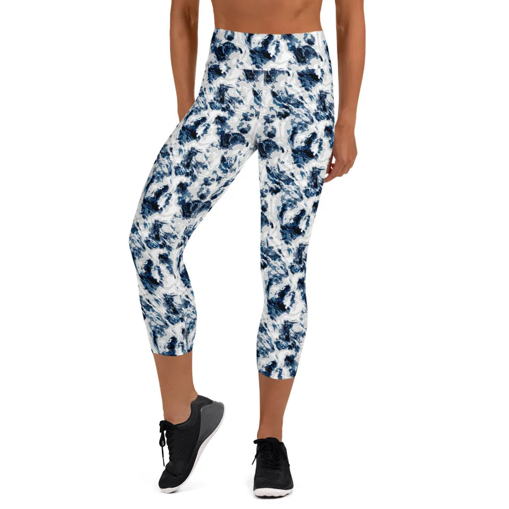 Yoga Capri Leggings in Tie Dye Blue